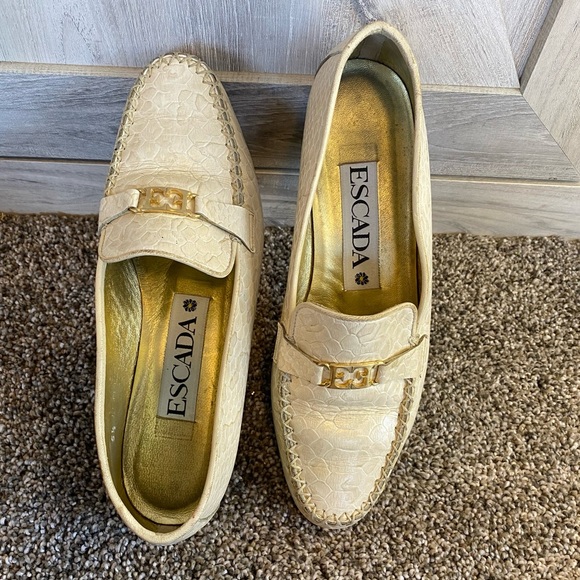 Escada Light Gold/Tan Croc Embossed Moccasin Flats Italy 5.5 - Picture 6 of 10